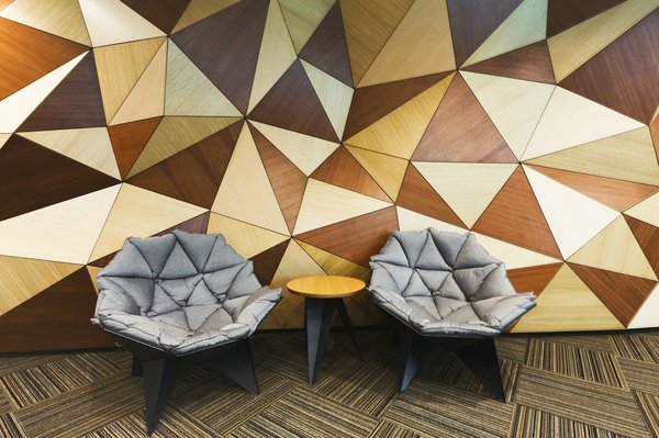 Toile tendue murale trompe l'œil : illusion et élégance pour vos murs